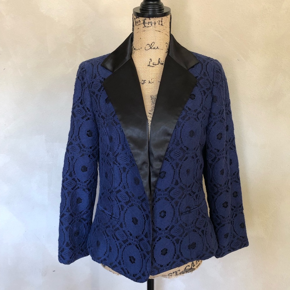 NWT Chico’s blazer lacey overlay